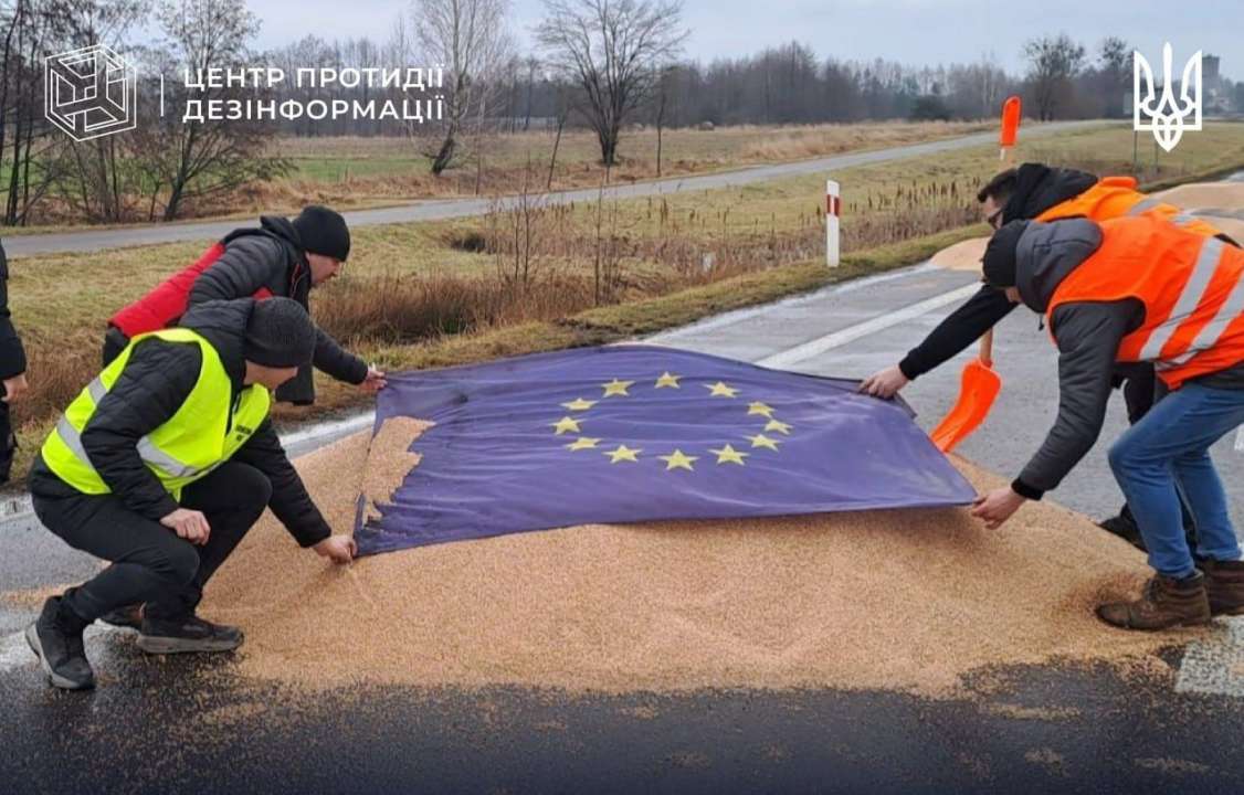 Хто стоїть за провокацією з українським зерном на кордоні з Польщею: пояснення від ЦПД