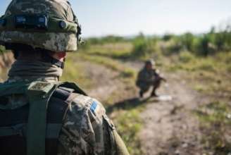 У Донецькій області поранили двох українських військових У Донецькій області поранили двох українських військових