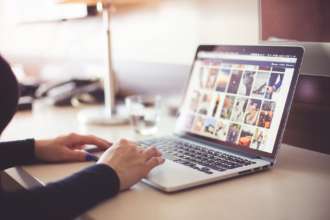 фото pexels.com Tinder дозволить вираховувати гвалтівників