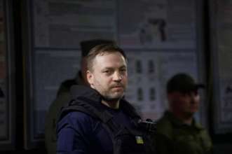 Під час атаки на Гостомель окупантам могли допомагати шпигуни/Фото: Denys Monastyrskiy/Facebook Під час атаки на Гостомель окупанти могли знати позиції ЗСУ
