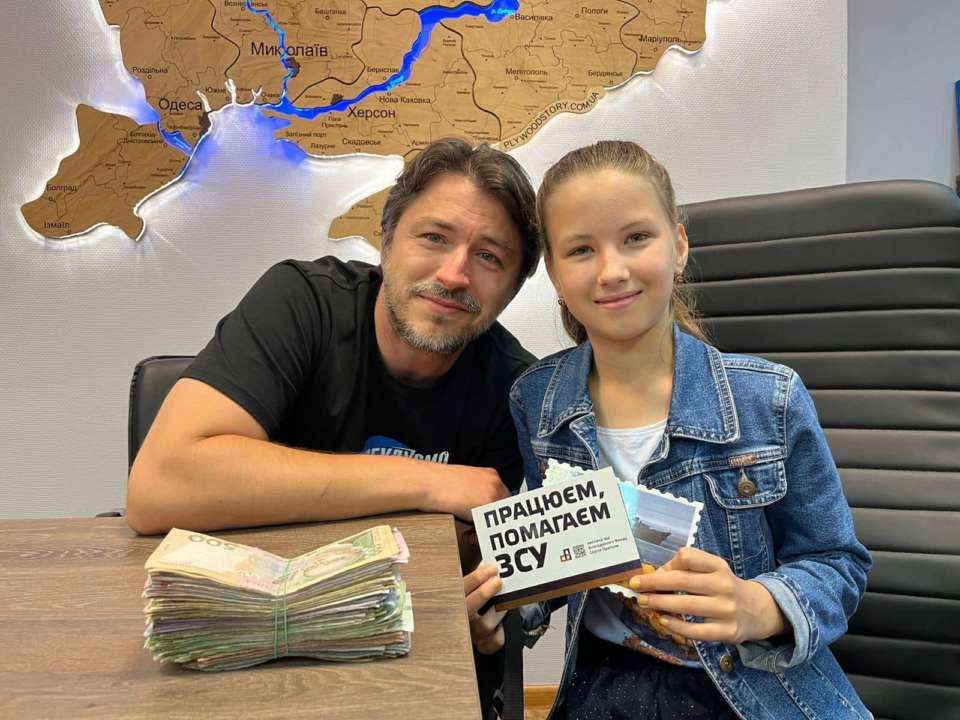 Притула с девочкой