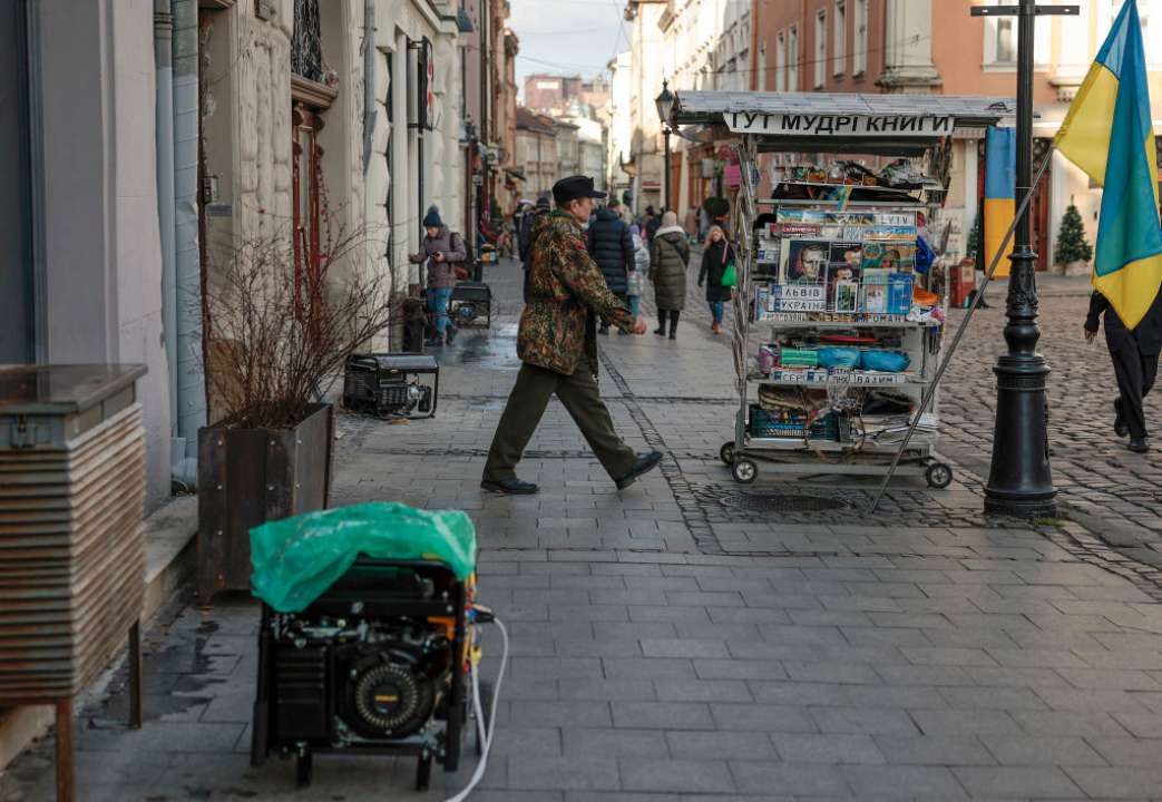 Рада дозволила підприємцям зберігати пальне для генераторів без ліцензії/Фото: Getty Images Рада дозволила підприємцям зберігати пальне для генераторів без ліцензії/Фото: Getty Images