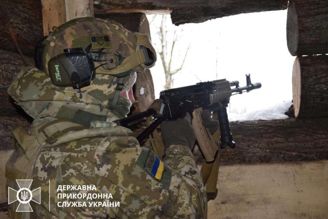 Для усиления направления на место выдвинулись резервы подразделений ГПСУ и Сил обороны Пограничники отбили наступление вражеской ДРГ в Сумской области
