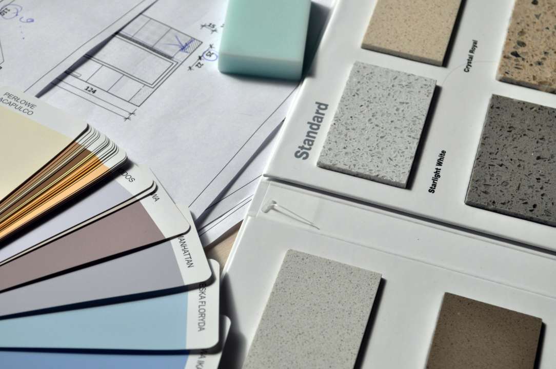 Віталій Кличко пообіцяв допомогу у відновленні квартир, які постраждали вчора від уламків ракети