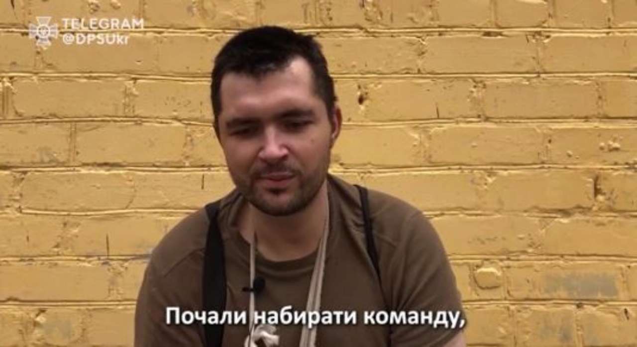 российские военные продолжают ныть на камеру, находясь в плену у Украины российские военные продолжают ныть на камеру, находясь в плену у Украины