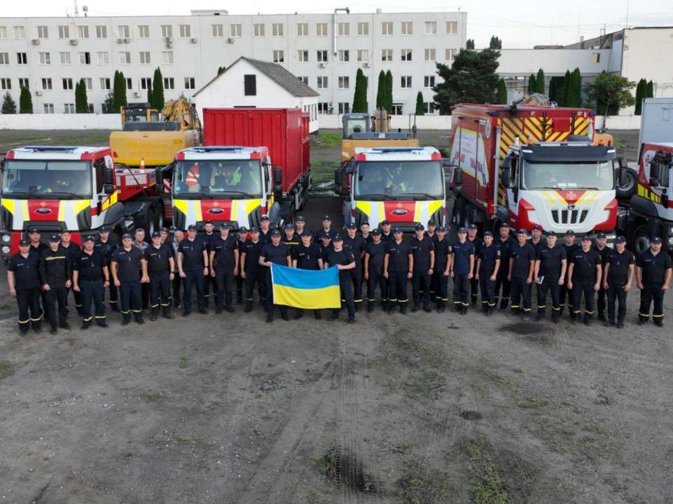 Украинские спасатели отправились на помощь Словении/Фото: МВД