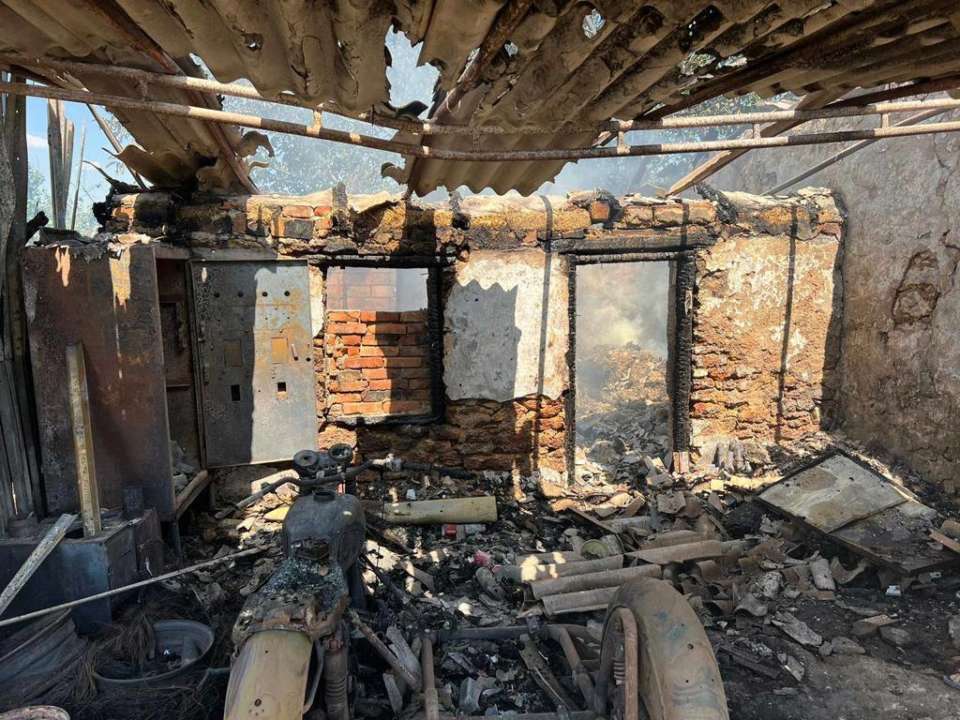 Россияне беспилотниками атаковали Херсонщину: раненая несовершеннолетняя девочка Россияне беспилотниками атаковали Херсонщину: раненая несовершеннолетняя девочка