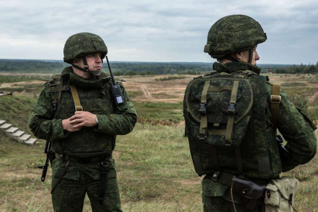 Білоруси на кордоні з Україною провели ротацію особового складу та техніки/Фото: Getty Images Білорусь