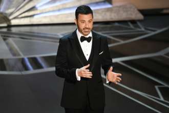 Джиммі Кіммел утретє стане ведучим церемонії "Оскар" / Фото: Getty Images Відомий комік Джиммі Кіммел втретє стане ведучим церемонії "Оскар"
