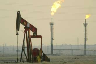 Россия собирается продавать Индии нефть с огромной скидкой/Фото: Getty Images Нефть