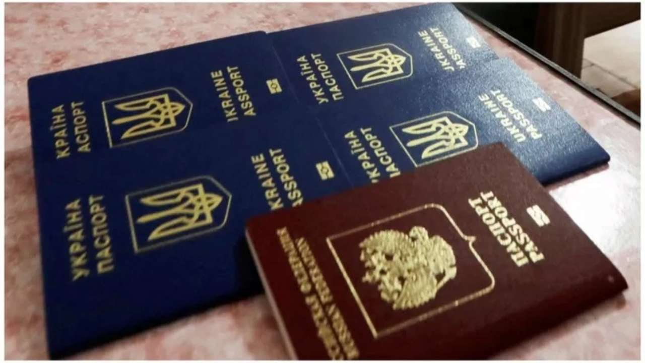 Російські документи, видані на окупованих територіях, не визнаватимуться в ЄС / Фото: Reuters Європарламент не визнає російських документів, виданих на окупованих територіях України