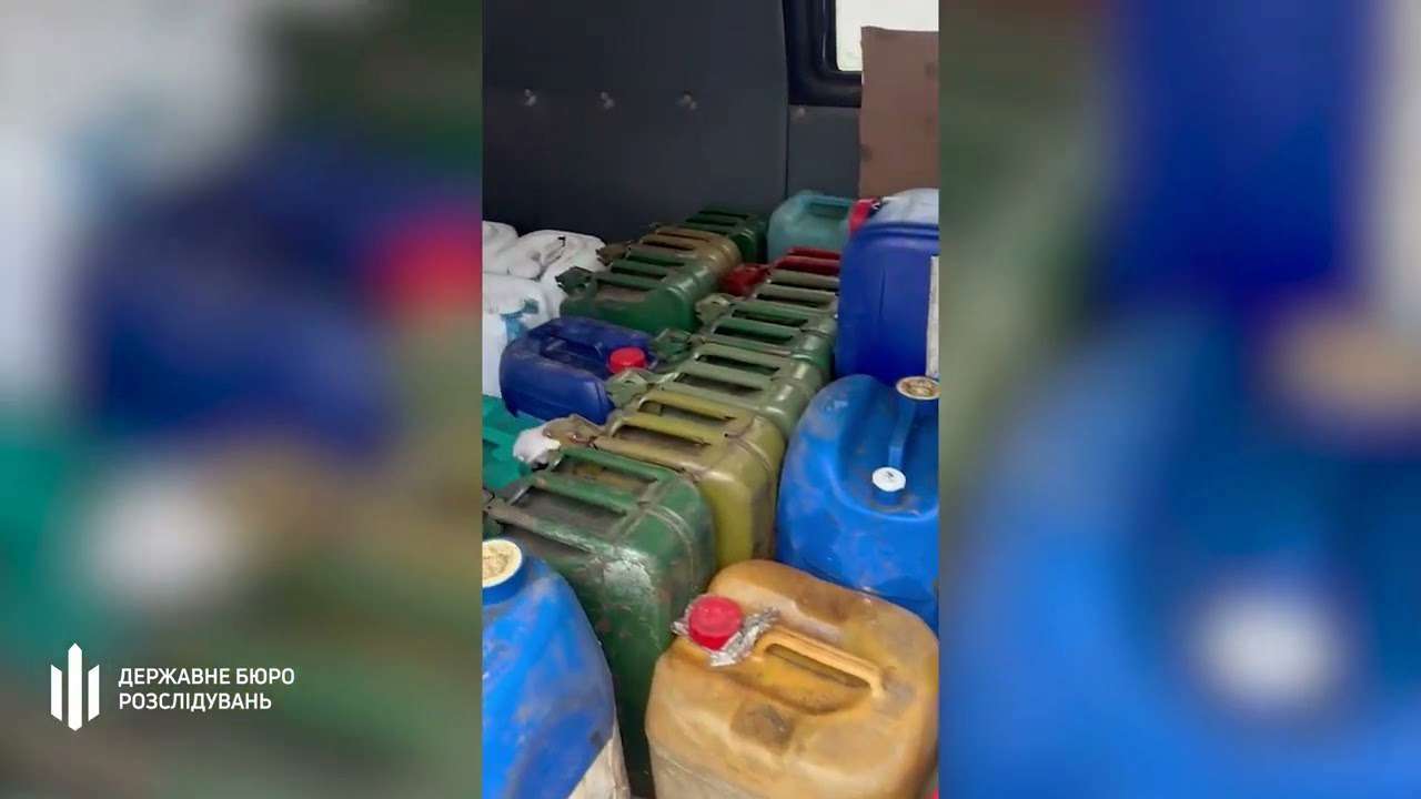 В одній із військових частин Львівщини викрито схему розкрадання пального В одній із військових частин Львівщини викрито схему розкрадання пального