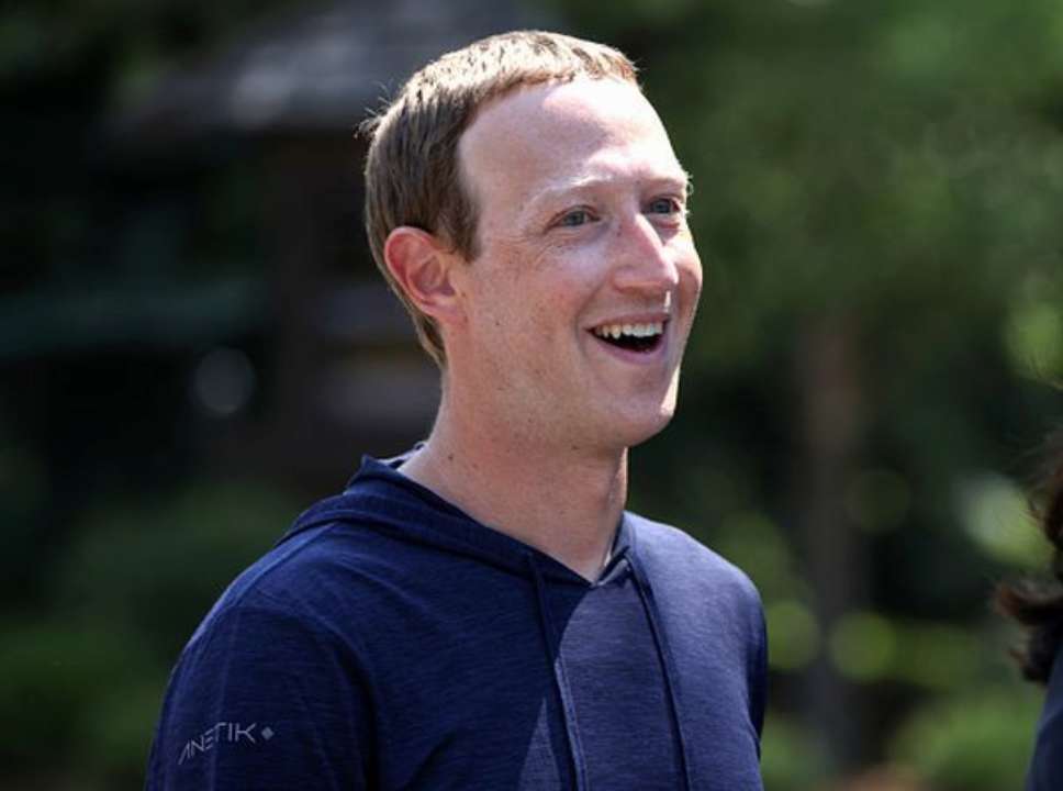 Из-за сбоя в Facebook Цукерберг потерял почти семь миллиардов долларов