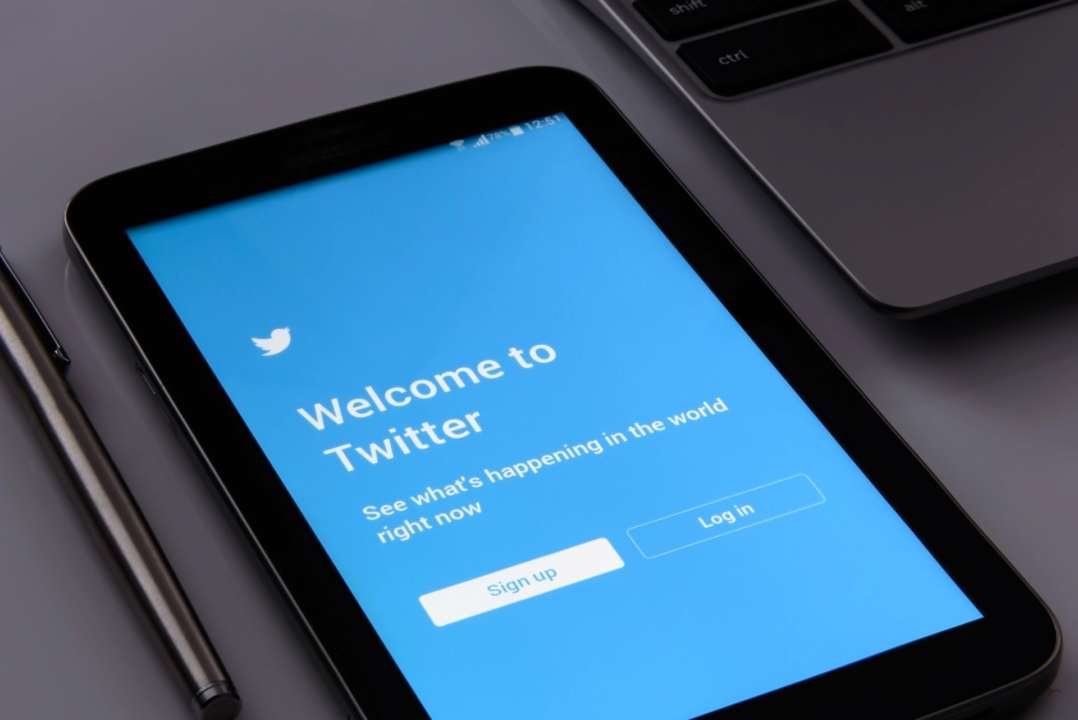 Твіттер продовжує звільняти співробітників. Фото: Pixabay У Twitter розпустили Раду з питань довіри та безпеки