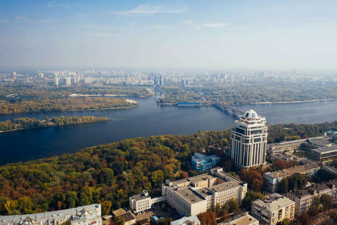 Київ та область попередили про небезпечні гідрологічні явища / Фото: teksomolika/Freepik Київ та область попередили про небезпечні гідрологічні явища / Фото: teksomolika/Freepik