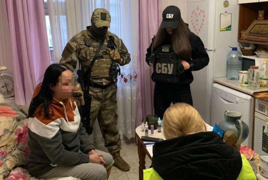 В Киеве задержали россиянку/Фото: Киевская городская прокуратура россиянка жила в Киеве и активно поддерживала "русский мир":правоохранители задержали пропагандистку