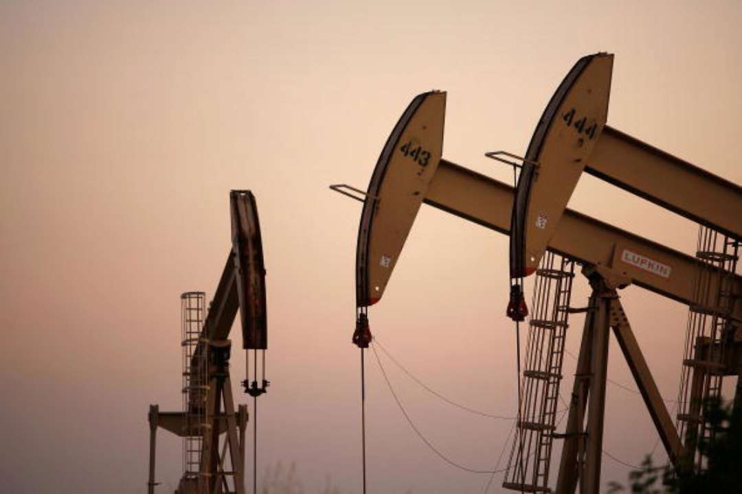 Что будет со спросом на нефть: новый прогноз аналитиков/Фото: David McNew/Getty Images Международное энергетическое агентство спрогнозировало падение спроса на нефть: обзор рынка