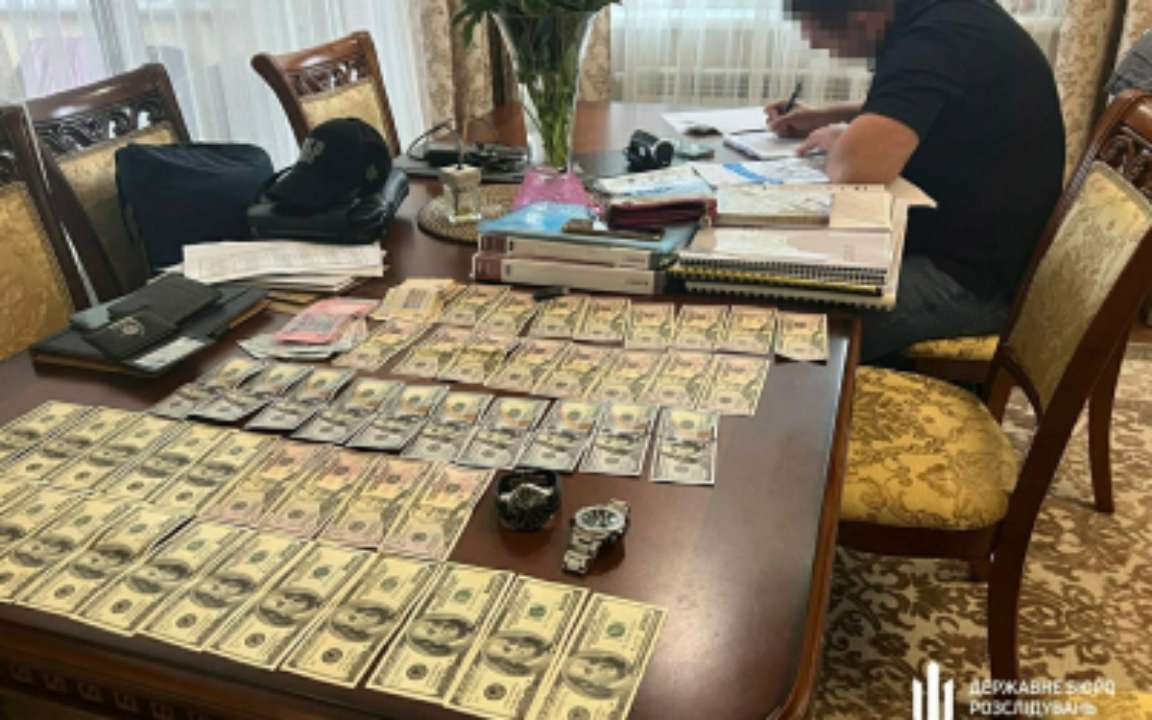 ДБР повідомило про підозру у незаконному збагаченні правоохоронцю з Дніпра Набув активів щонайменше на понад 14 млн грн: правоохоронцю з Дніпра повідомлено про підозру