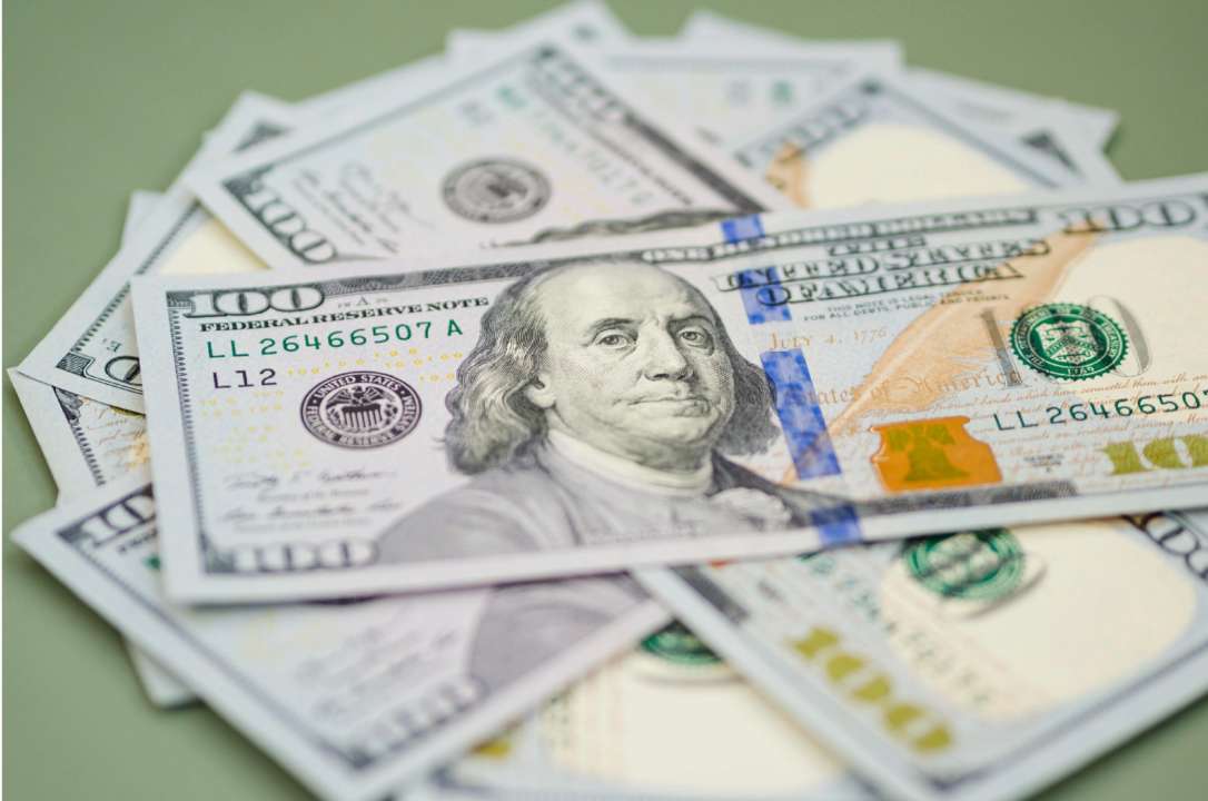 Україні виділятимуть щороку по 60 млрд доларів США. Фото: Freepik допомога Україні 60 млрд