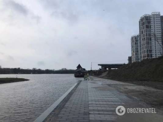 (Фото: OBOZREVATEL) Пляж
