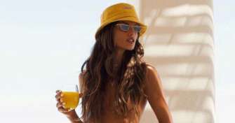 instagram.com/izabelgoulart Гаряча Ізабель Гулар показала, як засмагає без купальника