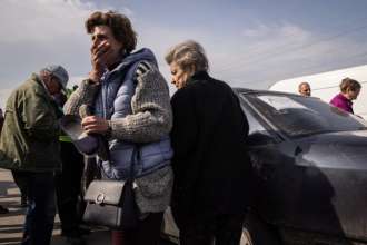 Мер Маріуполя розповів про жертви у місті/Фото: Chris McGrath/Getty Images Мер Маріуполя озвучив кількість жертв збройної агресії рф