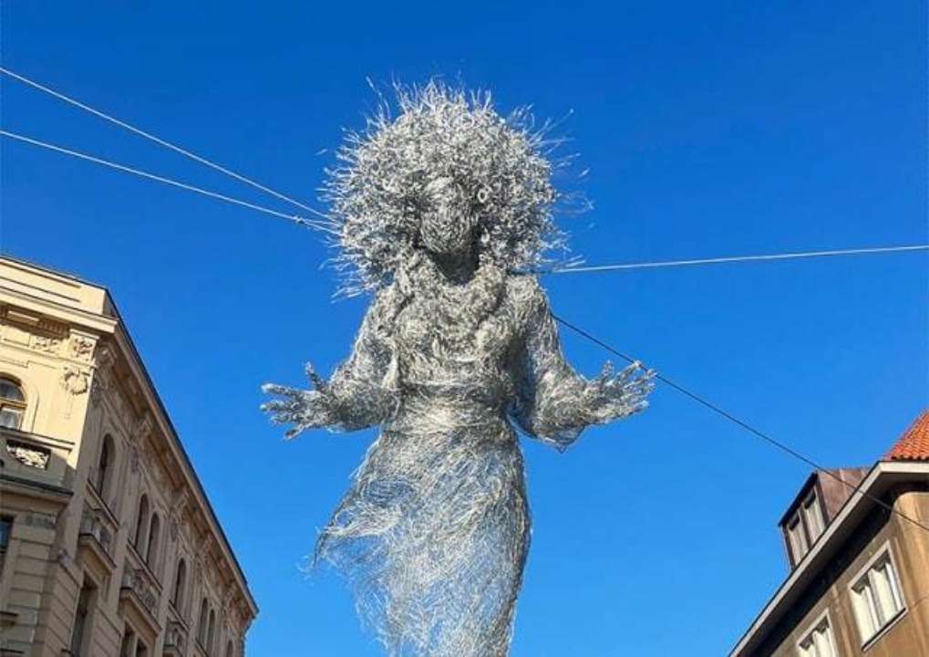 В центре Праги установили скульптуру, посвященную украинским матерям. Фото