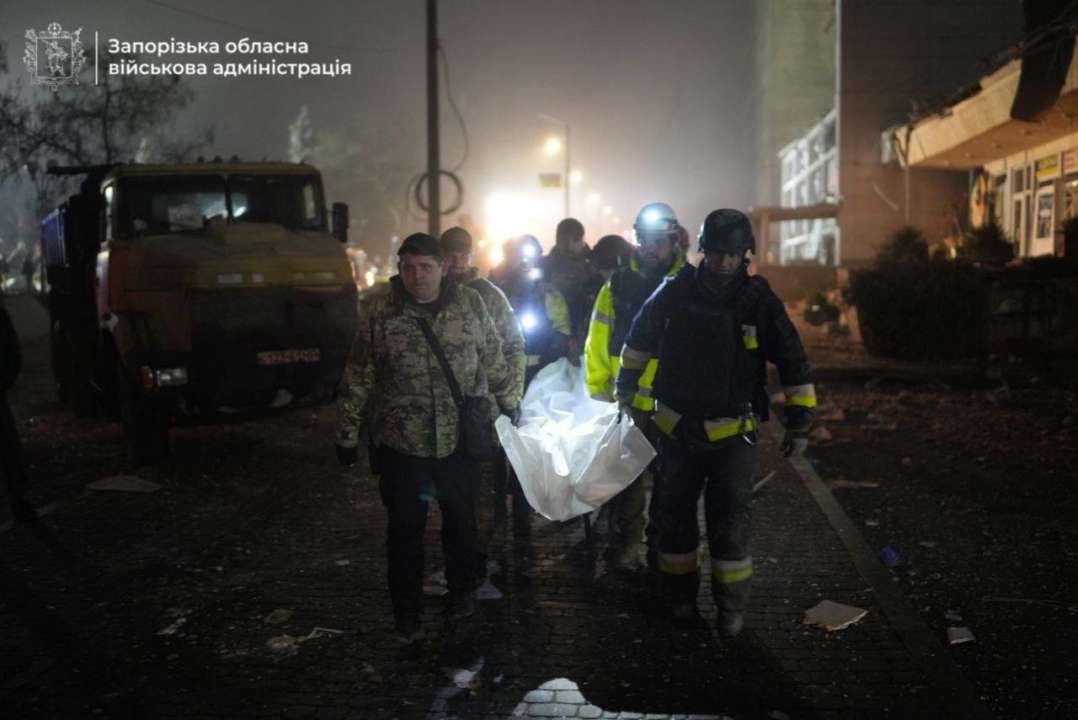 Последствия ракетного удара по Запорожью 10 декабря/Фото: Запорожская ОГА