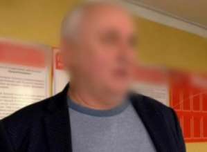 До початку повномасштабного вторгнення чоловік працював директором одного з професійних ліцеїв Луганської області До початку повномасштабного вторгнення чоловік працював директором одного з професійних ліцеїв Луганської області