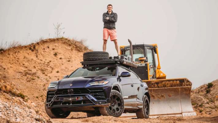 Фото: Motor1 Мандрівник перетворив свій Lamborghini у розкішний дім на колесах. Відео