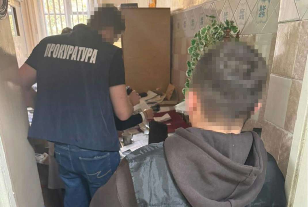 Ранее сообщалось о том, что в Ровно была разоблачена преступная группа из 29 человек