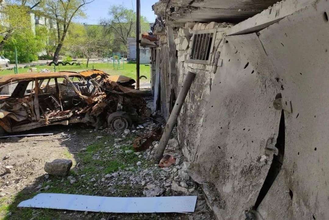 Рашисти обстрілювали Лисичанськ протягом усієї доби: знищено 13 житлових будинків