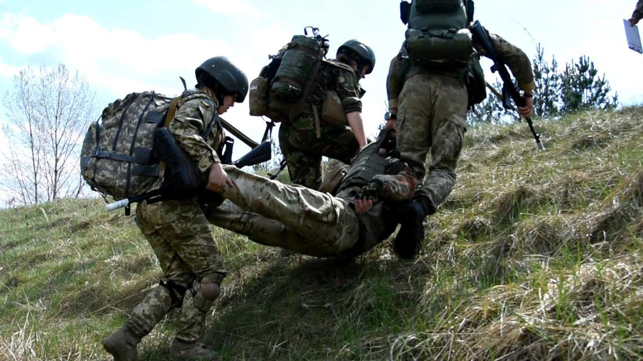 На Донбасі бойовики поранили українського військового/Фото: ЗСУ Російські найманці продовжують обстрілювати позиції ЗСУ на Донбасі: один боєць отримав поранення