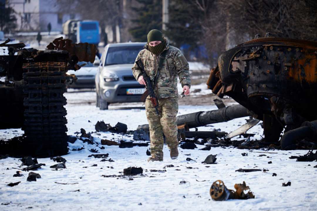 Россия может возобновить наступательные операции на Киев/Фото: Pierre Crom/Getty Images Россия готовится к новому наступлению на Киев – Минобороны Британии