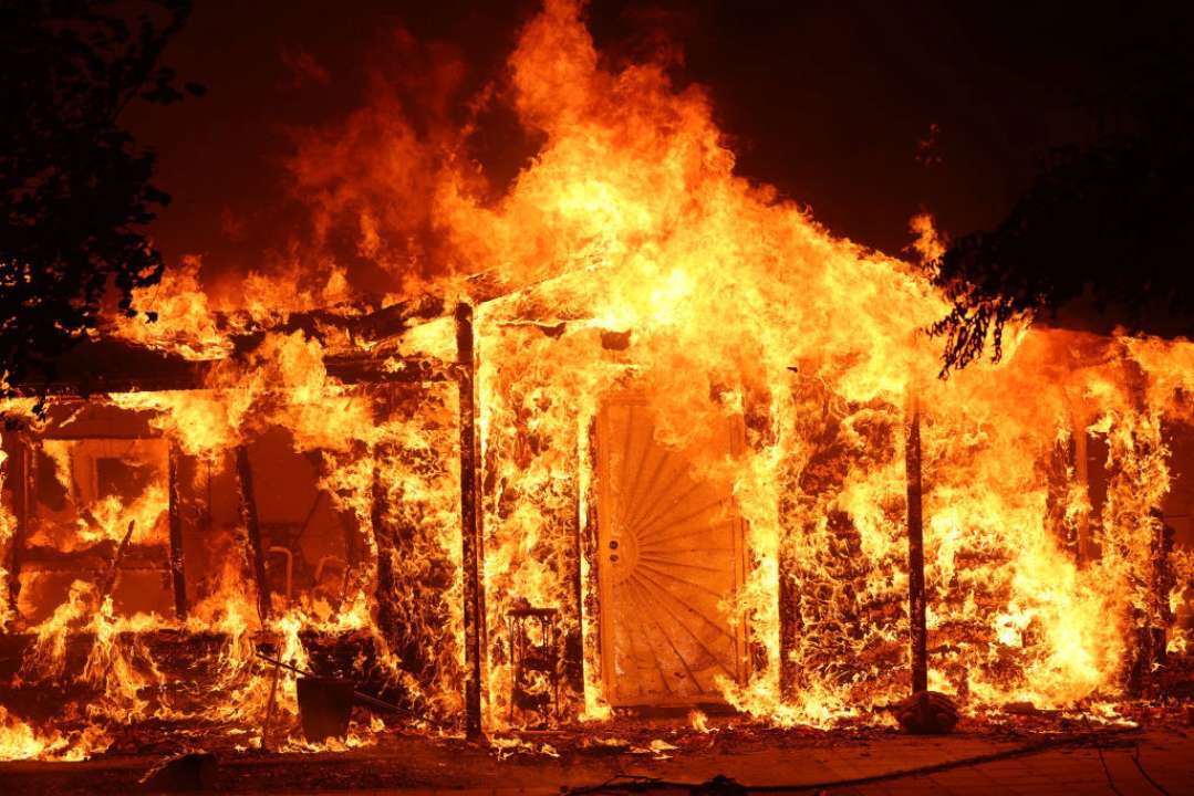 У Марокко на газовому складі спалахнула сильна пожежа/Фото: Getty Images