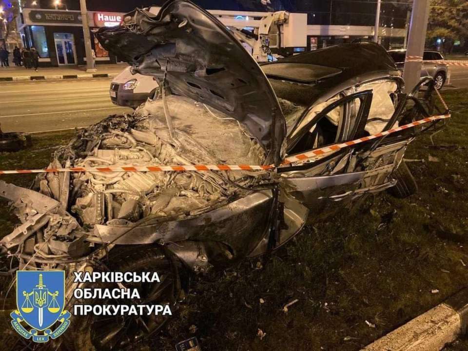 К 8 годам заключения приговорен парень, который в 16 лет совершил смертельное ДТП в Харькове Парня, который в 16 лет совершил смертельное ДТП в Харькове, приговорили к 8 годам заключения