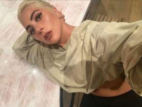 Фото: Instagram/ladygaga Леді Гага у бікіні показала, як проводить час біля басейну