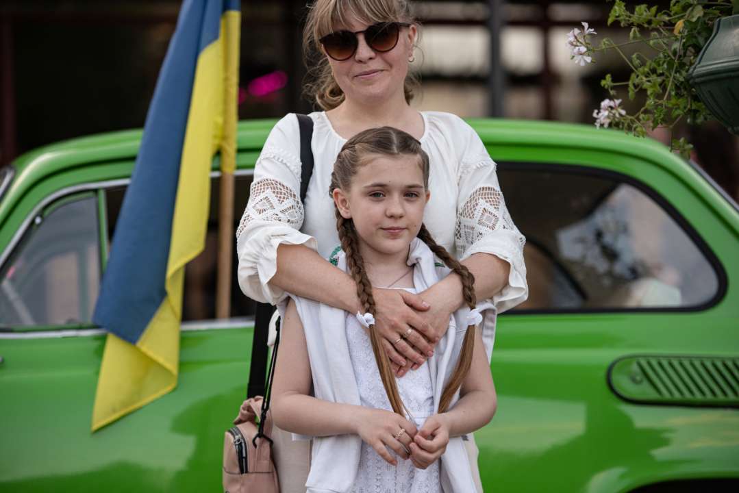 Лише 3% українців готові віддати Крим та Донбас заради миру/Фото: Getty Images Українці