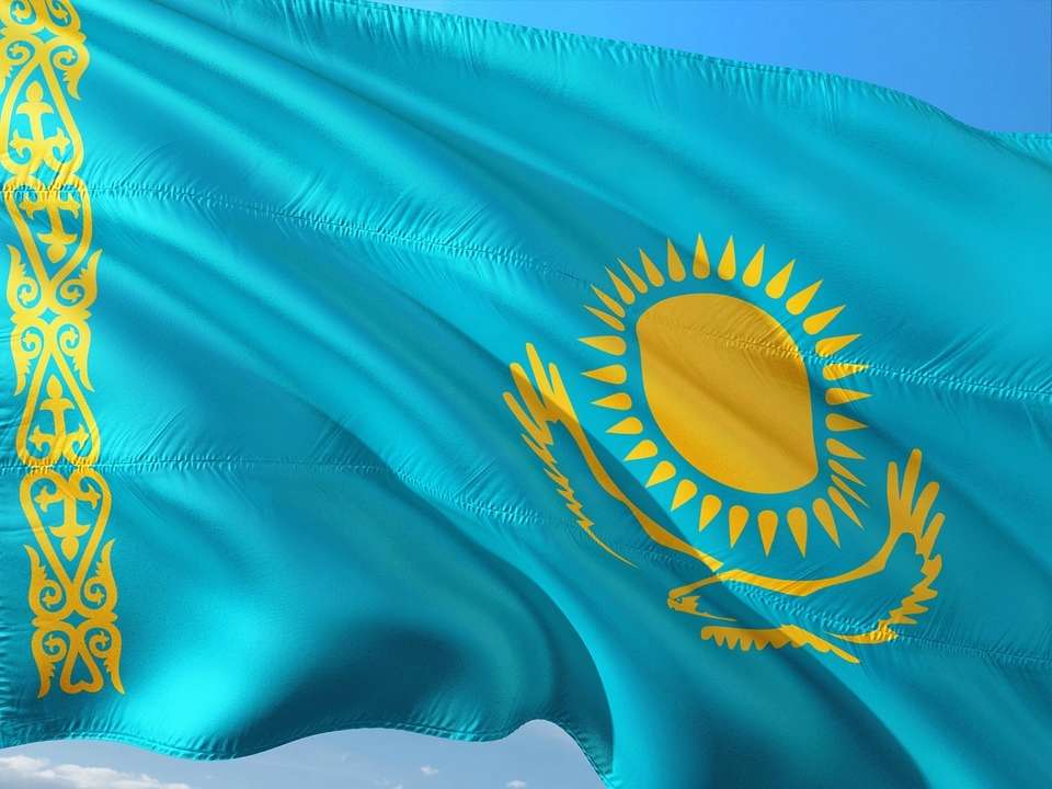 Казахстанская партия выгнала одного из членов из-за поддержки им России в войне с Украиной
