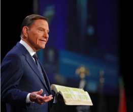 Фото: Facebook/Kenneth Copeland Ministries Для защиты от дьявола: проповедник объявил сбор средств на собственный самолет