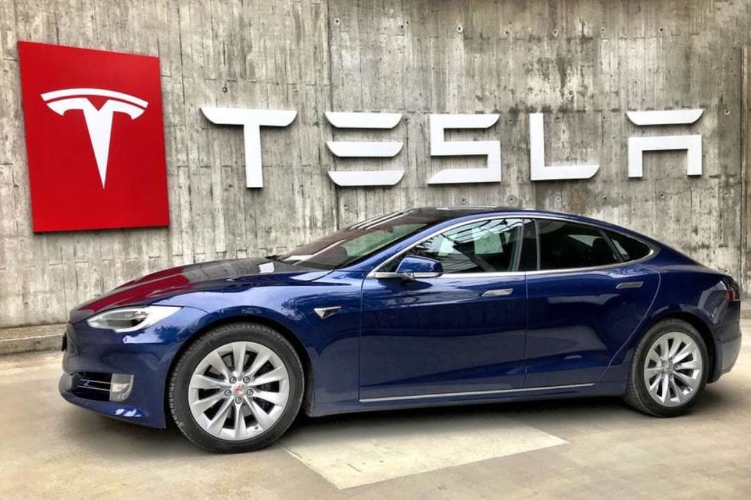 Ілон Маск продовжує багатіти: акції Tesla оновили історичний рекорд