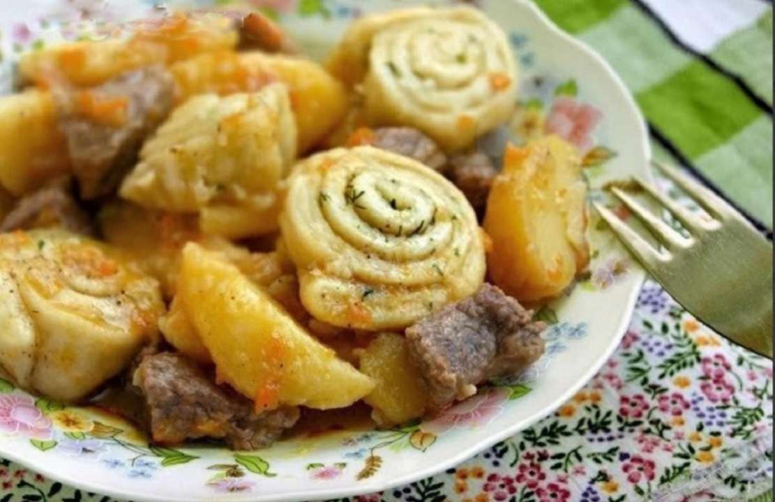 Рецепт нудлей по-украински/Фото: 1000.menu Рецепт нудлей по-украински