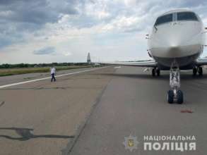 У Медведчука конфіскували літак і гелікоптер/Фото: Telegram/Автор: Національна поліція України Медведчук