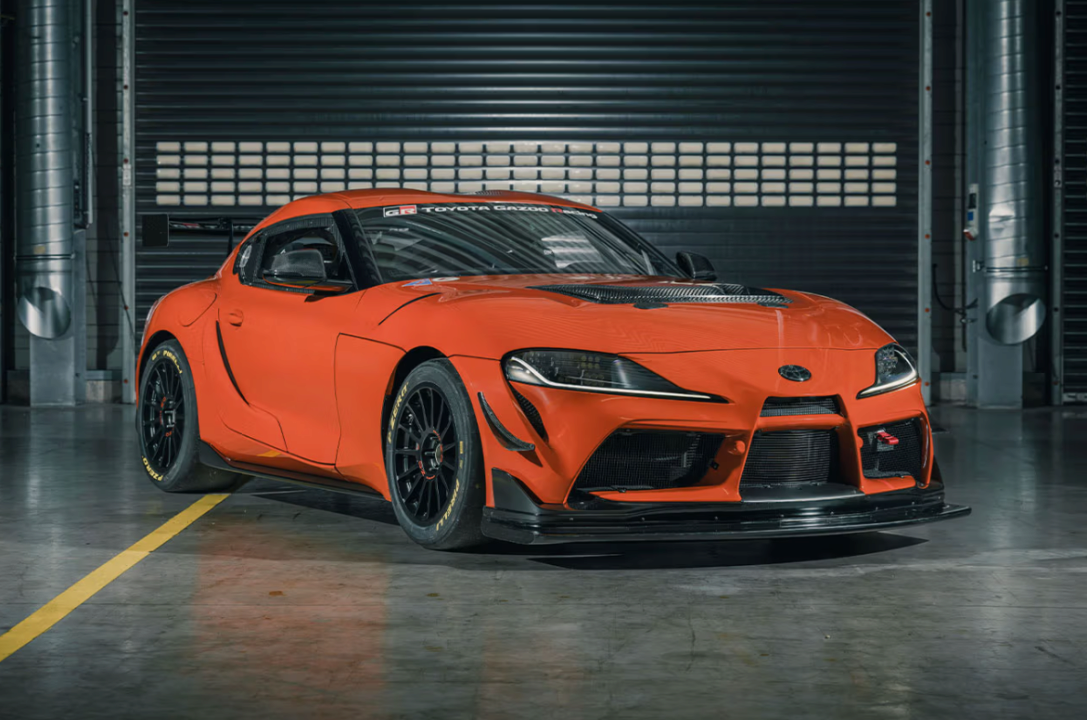 Toyota представила GR Supra GT4 "100 Edition", которых выпущено всего три экземпляра/Фото: Toyota Toyota GR Supra GT4 "100 Edition"
