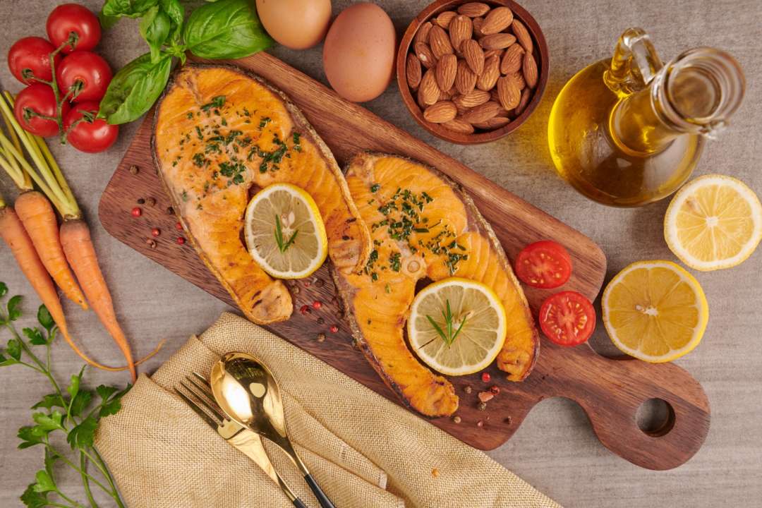 Как вкусно приготовить стейки из красной рыбы / Фото: Freepik Как вкусно приготовить стейки из красной рыбы / Фото: Freepik