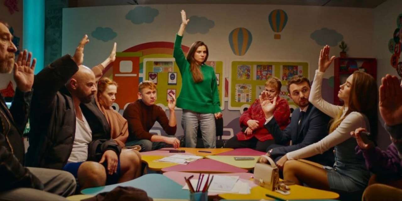 Новогодняя комедия о соседях: вышел тизер фильма "Собрание ОСМД"