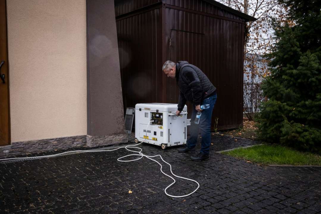 Отруїлися чадним газом: на Хмельниччині загинули двоє чоловіків від роботи генератора