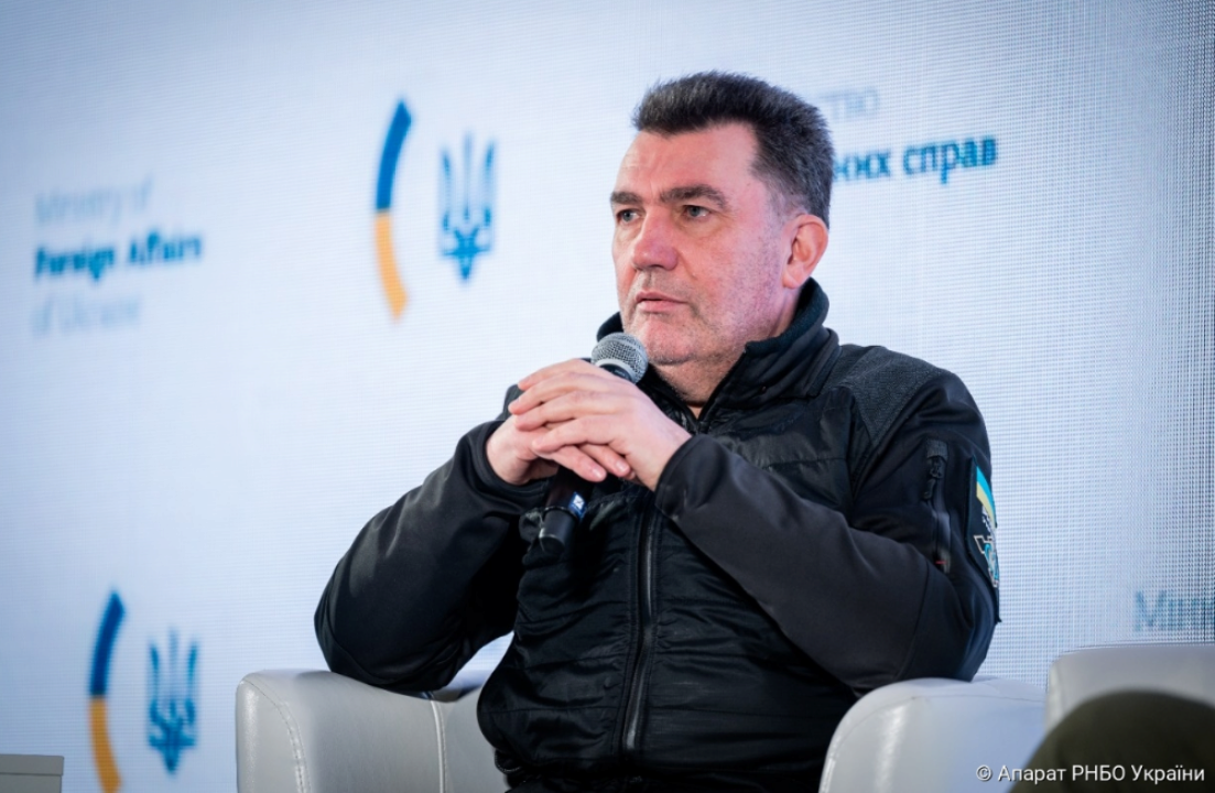 Росія намагається взяти Бахмут до роковин вторгнення — Данилов/Фото: РНБО Росія намагається взяти Бахмут до роковин вторгнення — Данилов/Фото: РНБО