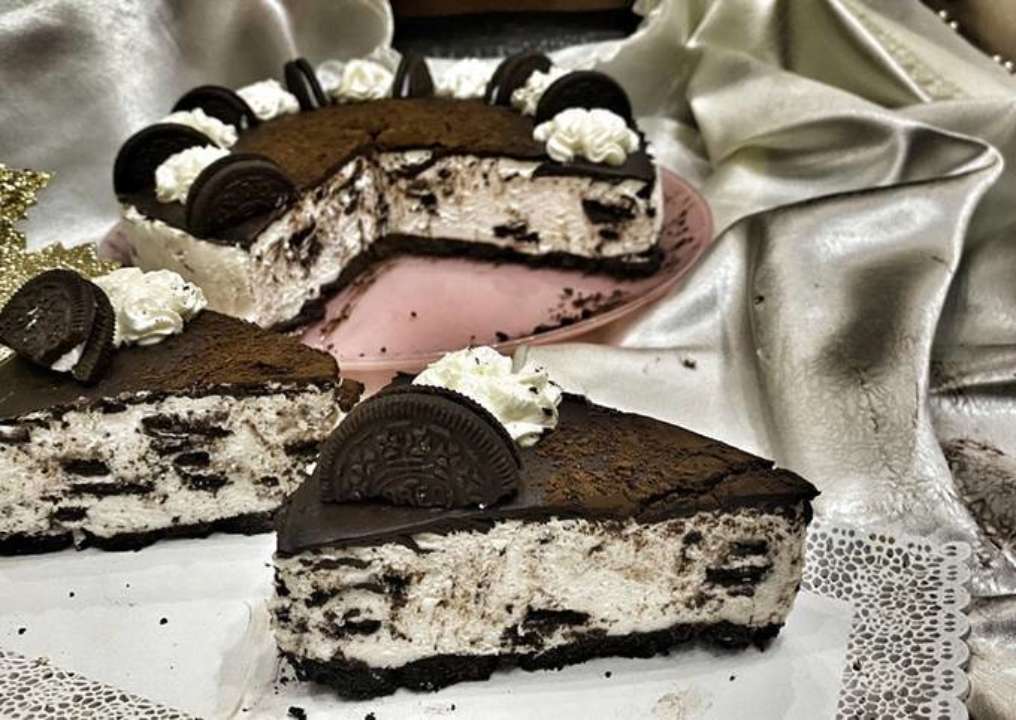 Сырник "Орео": видеорцепт невероятно вкусного шоколадного десерта
