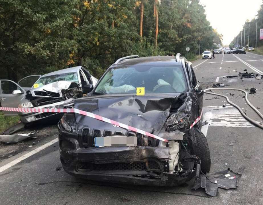 У Києві в масштабній ДТП зіткнулися вісім автомобілів